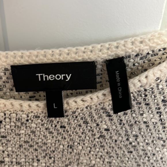 Theory Size L Sweater Scoop Neck With Fringe Detail - Picture 2 of 5